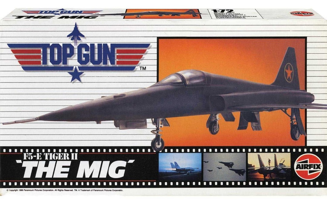 AIR00502 F5-E Tiger II \'The Mig\' Top Gun (1/72)