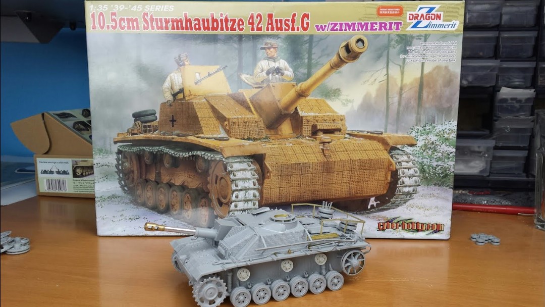 1/35 Dragon StuG III Type42 10.5cm Sturmhaubitze w/Zimmerit #645