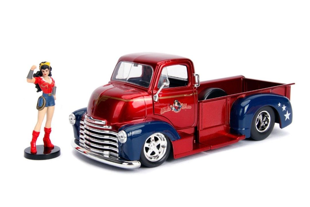 Jada 1/24 \"DC Comics Bombshells\" 1952 Chevy COE Pickup w/ figu