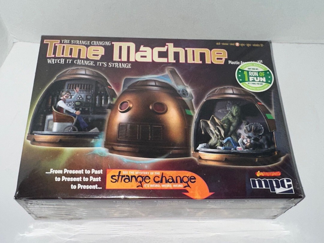 MPC 762 Strange Change Changing Time Machine Model Kit