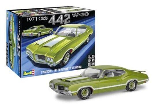 Revell 1971 Olds 442 W-30 1/25 Scale 14511
