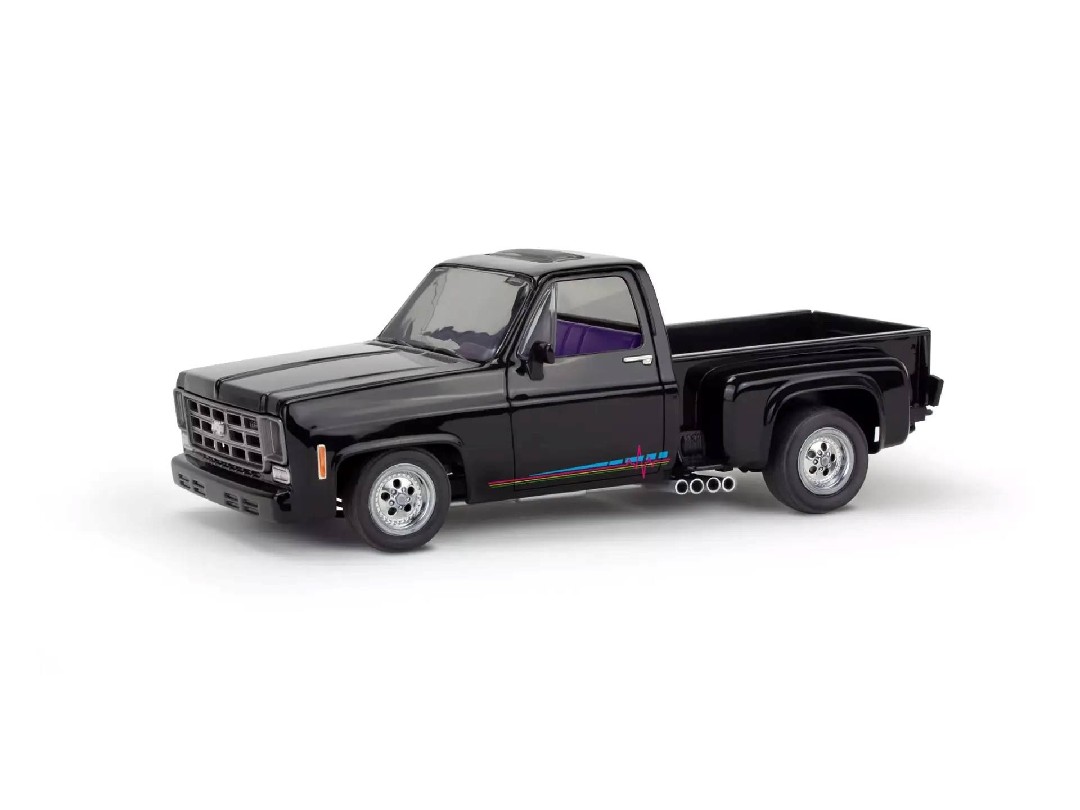 REVELL 1977 CHEVY STREET PICKUP (1/25)